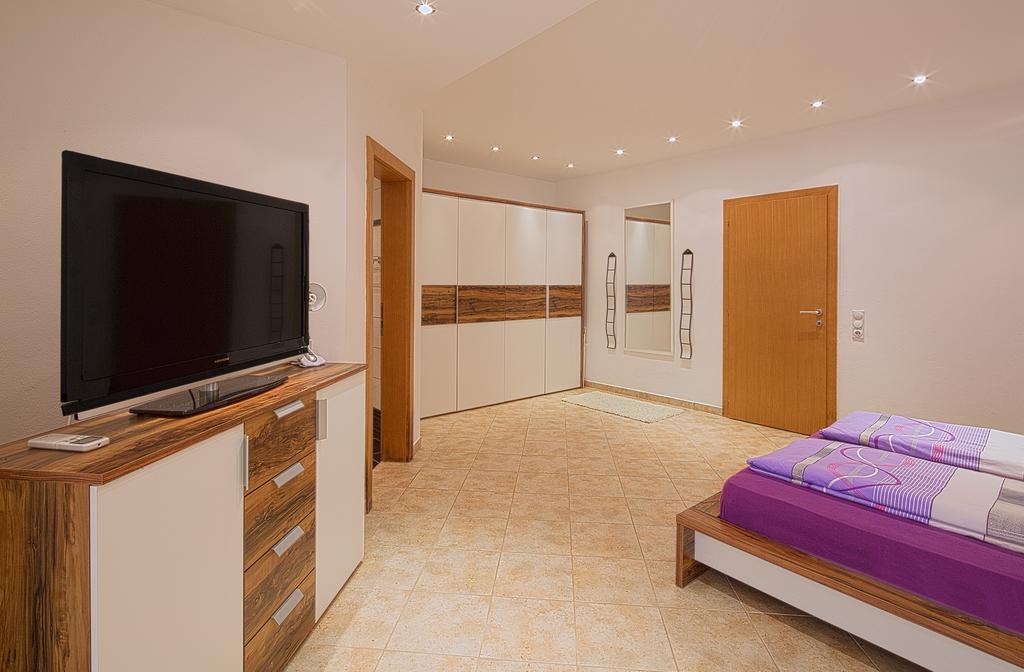 Montelux Apartment *